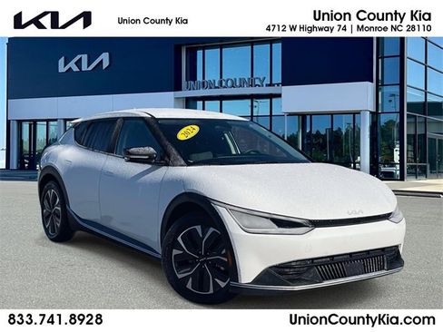 Used 2024 Kia EV6 Light image 1