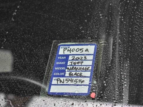 Used 2023 Jeep Wrangler Unlimited Sahara w/ Cold Weather Group image 26