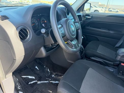 Used 2014 Jeep Patriot Sport w/ Power Value Group FWD image 2
