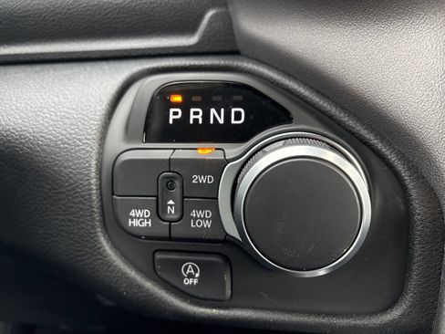 Used 2026 RAM 1500 Express AWD/4WD image 19