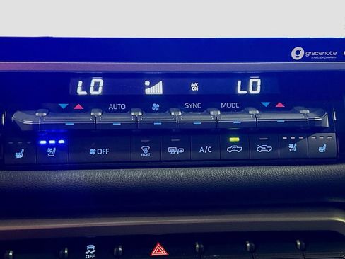 Used 2023 Toyota Tundra Limited w/ Power Package AWD/4WD image 13