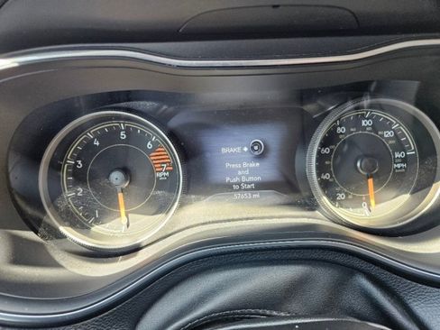 Used 2023 Jeep Cherokee Altitude Lux image 20