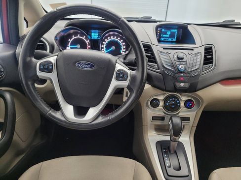 Used 2015 Ford Fiesta SE image 22