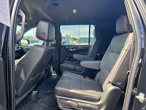Used 2022 Chevrolet Suburban RST w/ Luxury Package AWD/4WD image 19