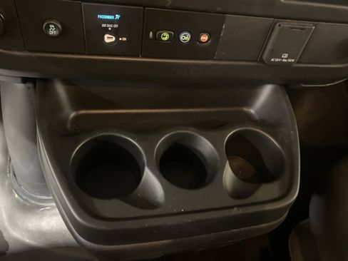 Used 2024 Chevrolet Express 2500 w/ Driver Convenience Package RWD image 21