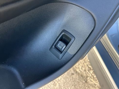 Used 2025 BMW i4 eDrive40 image 36