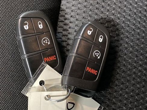 Used 2020 Jeep Renegade Altitude image 26