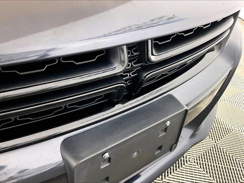 Used 2019 Dodge Charger SXT RWD image 23