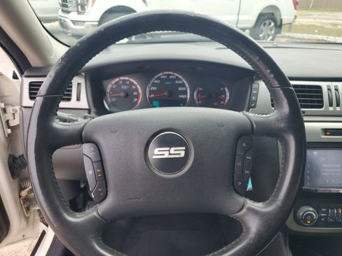 Used 2008 Chevrolet Impala SS w/ Convenience Package FWD image 11