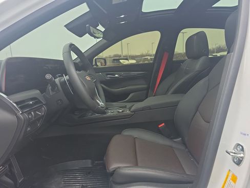 Used 2026 Cadillac CT5 V w/ Technology Package image 19