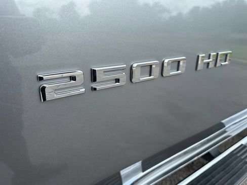 Used 2025 Chevrolet Silverado 2500 LT w/ Convenience Package AWD/4WD image 13