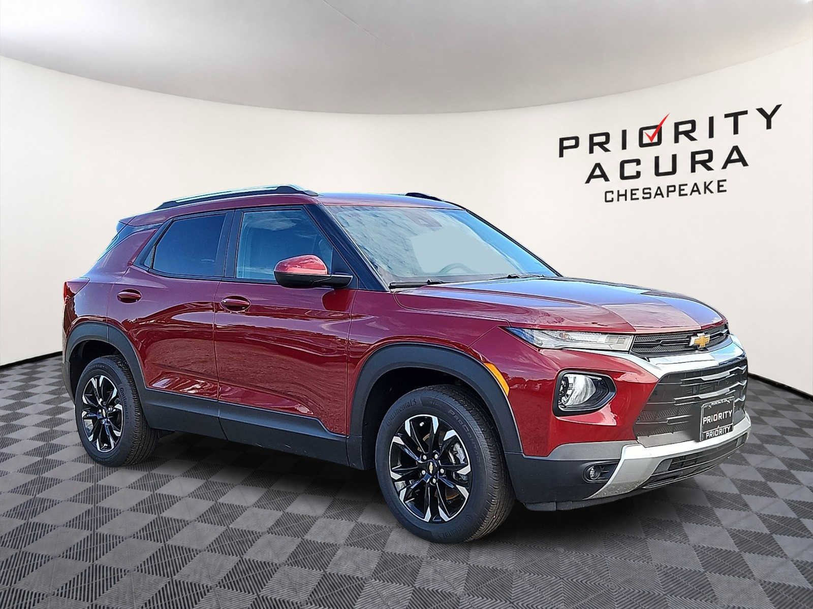 Used 2023 Chevrolet TrailBlazer LT w/ Convenience Package AWD/4WD image 3