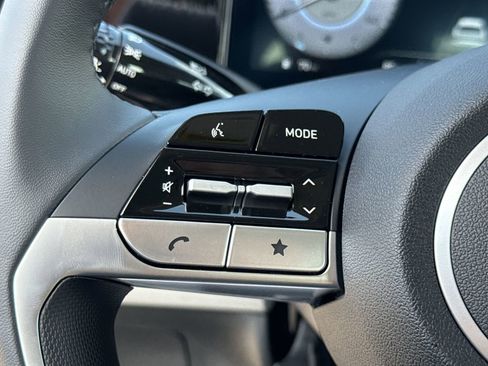 New 2026 Hyundai Elantra Limited image 25