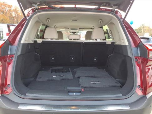 Certified 2023 Nissan Rogue SV image 16