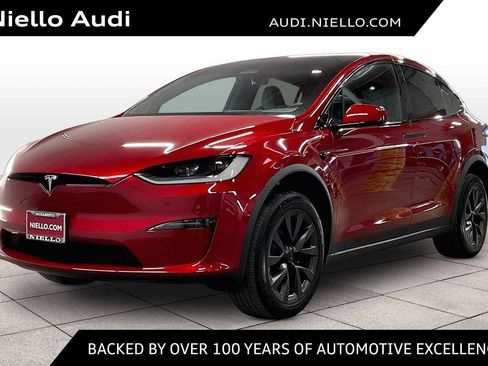 Used 2023 Tesla Model X image 1