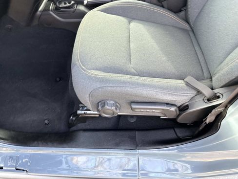 Used 2025 Jeep Wrangler Willys image 18