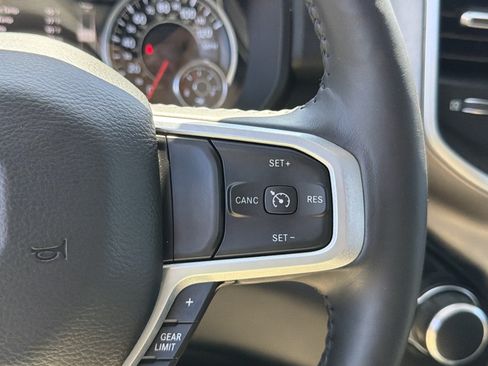 Used 2020 RAM 1500 Big Horn AWD/4WD image 18