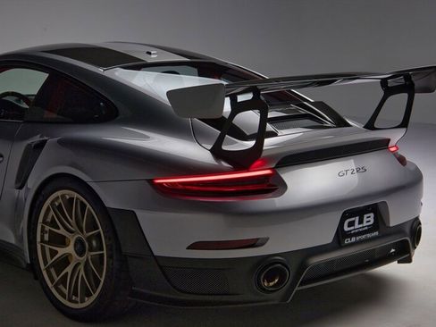 Used 2018 Porsche 911 GT2 RS image 35
