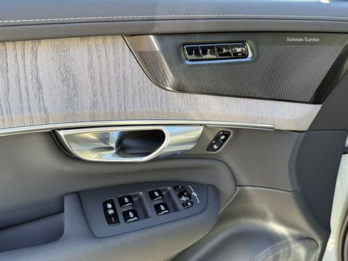 New 2026 Volvo XC90 B6 Ultra w/ Protection Package image 17