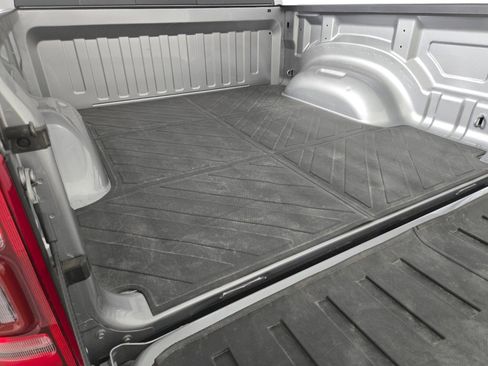 Used 2024 RAM 1500 Laramie image 15