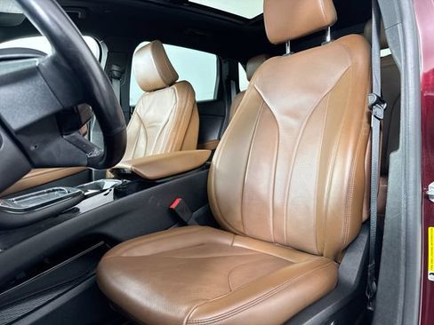 Used 2023 Lincoln Nautilus Reserve AWD/4WD image 19