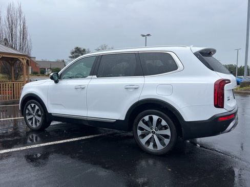 Used 2022 Kia Telluride S image 8