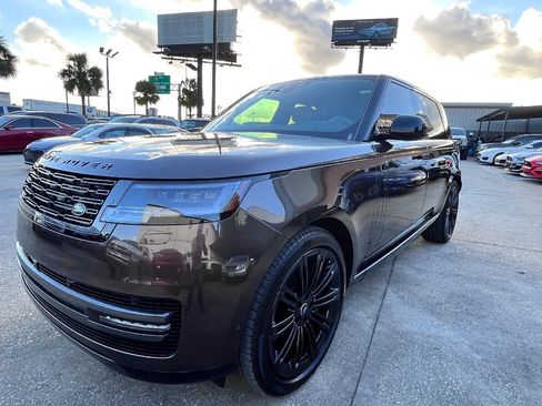 Used 2025 Land Rover Range Rover Long Wheelbase Autobiography image 8