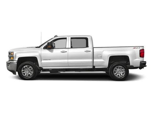 Used 2018 Chevrolet Silverado 2500 LT w/ LT Convenience Package AWD/4WD image 3