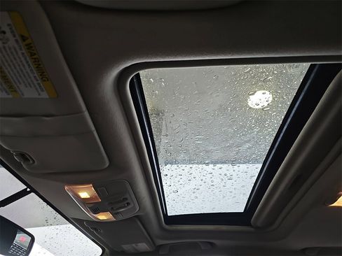 Used 2012 Subaru Impreza 2.0i Premium image 28