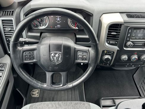 Used 2018 RAM 1500 Classic SLT w/ Luxury Group AWD/4WD image 16