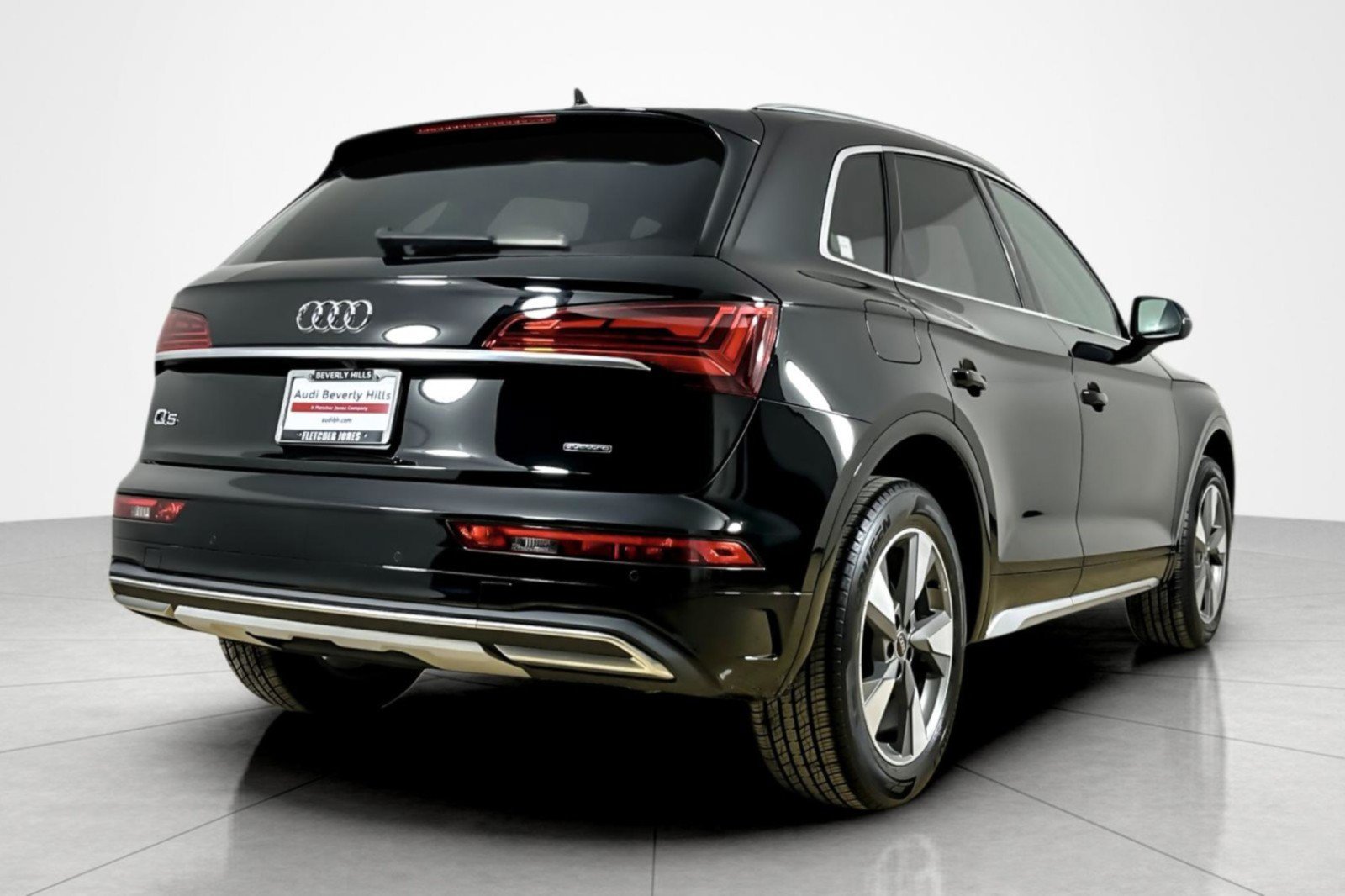 Used 2023 Audi Q5 2.0T Premium Plus w/ Premium Plus Package AWD/4WD image 5