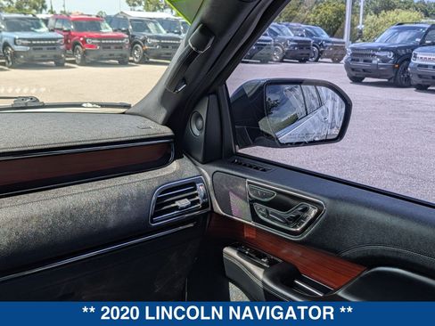 Used 2020 Lincoln Navigator Reserve RWD image 20