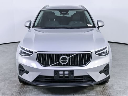 Certified 2025 Volvo XC40 B5 Plus image 36