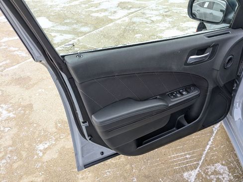 Used 2022 Dodge Charger SXT w/ Blacktop Package image 25