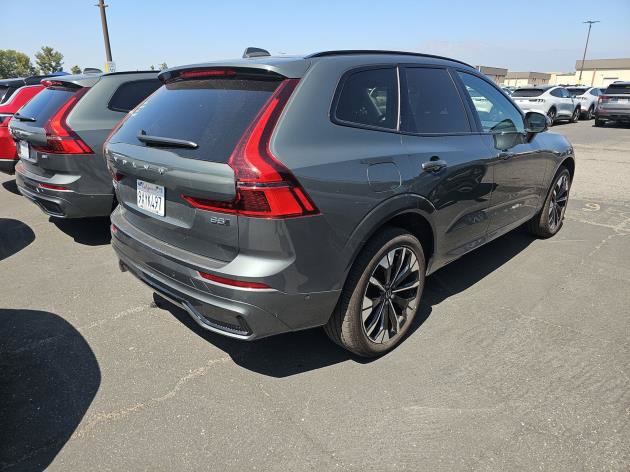 Used 2026 Volvo XC60 B5 Plus AWD/4WD image 3