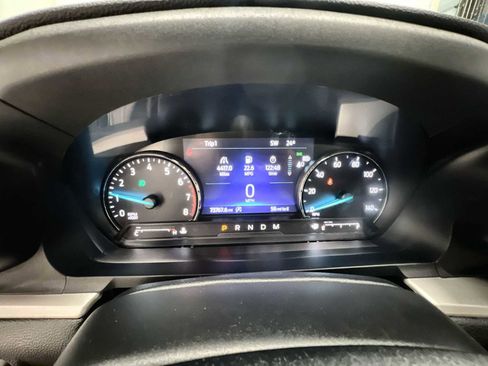 Used 2021 Ford Explorer XLT w/ Equipment Group 202A image 10