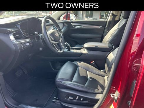 Used 2018 Cadillac XT5 Premium Luxury FWD image 9