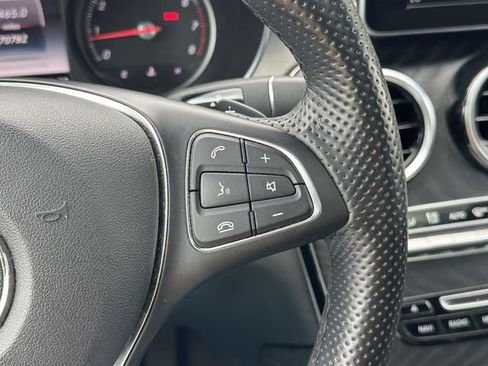 Used 2019 Mercedes-Benz GLC 300 4MATIC image 23