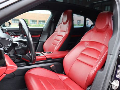 Used 2023 Porsche Taycan 4 Cross Turismo w/ Sport Chrono Package AWD/4WD image 11
