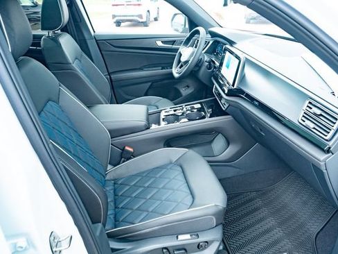New 2026 Volkswagen Atlas Cross Sport SEL Premium R-Line AWD/4WD image 42
