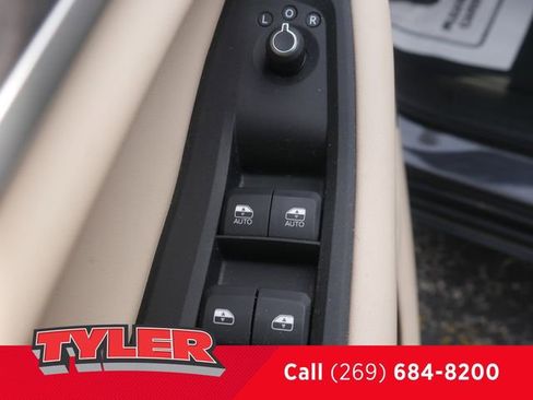 Certified 2022 Jeep Grand Cherokee Limited w/ Luxury Tech Group II AWD/4WD image 21