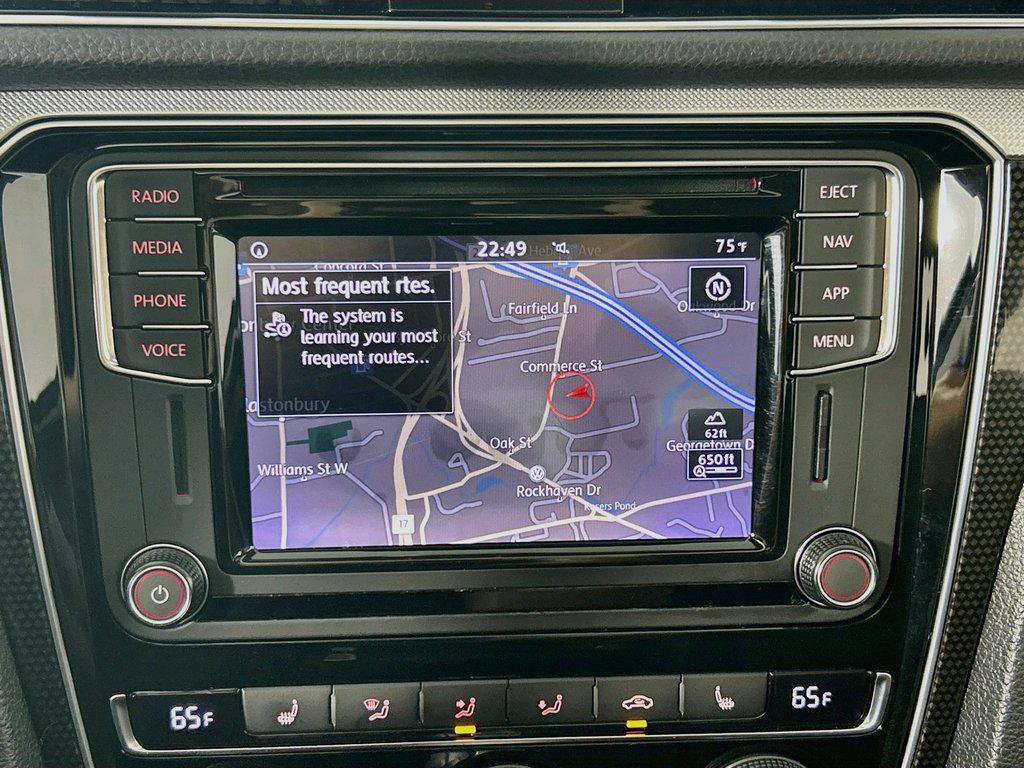 Used 2019 Volkswagen Passat 2.0T SE R-Line FWD image 13