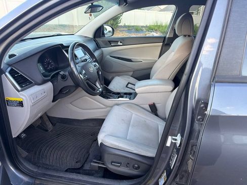 Used 2017 Hyundai Tucson Sport AWD/4WD image 18