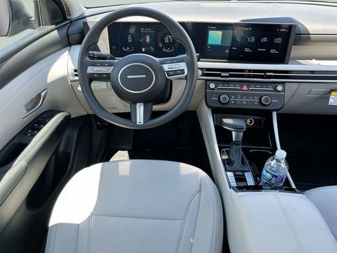 New 2026 Hyundai Tucson SE FWD image 16