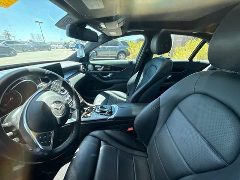 Used 2017 Mercedes-Benz C 300 Sedan image 9