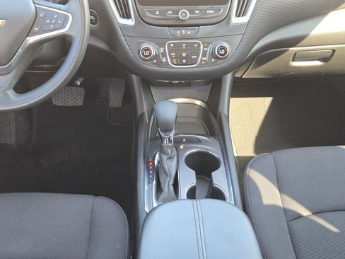 Used 2023 Chevrolet Malibu LT FWD image 18