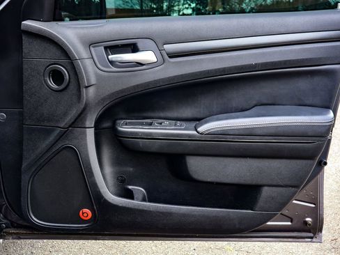 Used 2014 Chrysler 300 S image 37