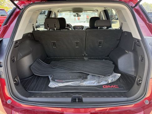 Used 2020 GMC Terrain SLE w/ Driver Convenience Package image 30