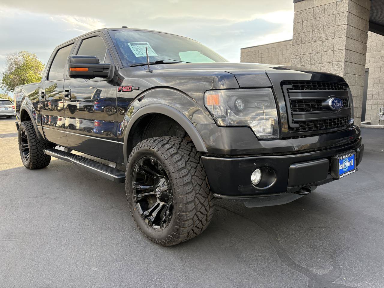 Used 2014 Ford F150 FX4 w/ Equipment Group 402A Luxury AWD/4WD image 1