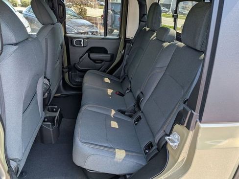 New 2026 Jeep Gladiator Willys AWD/4WD image 11